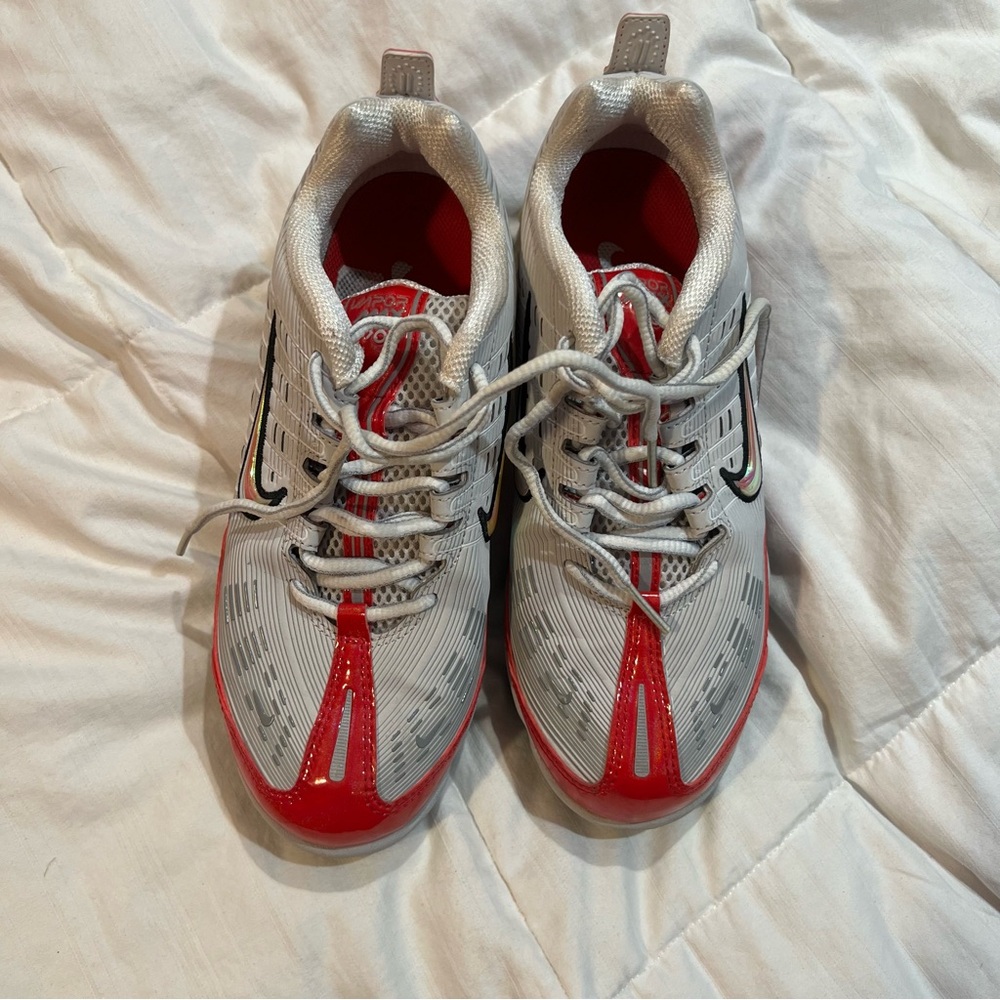 never been worn red and silver/grey nike vapor max 360 SIZE: 11